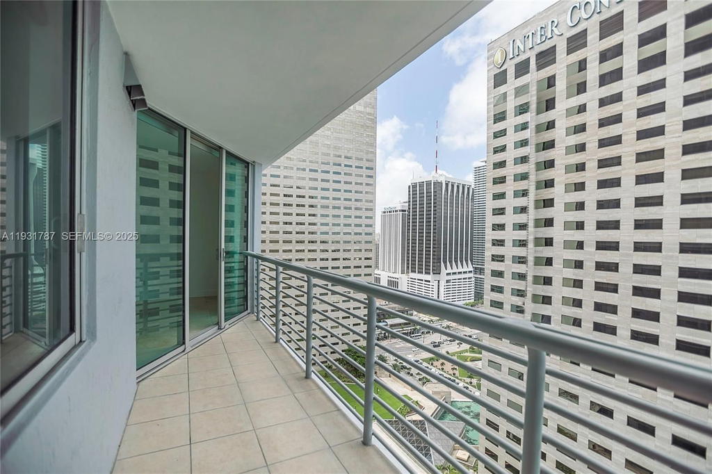 Real estate property located at 335 Biscayne Blvd #2710, Miami-dade, One Miami East Condo, Miami, FL