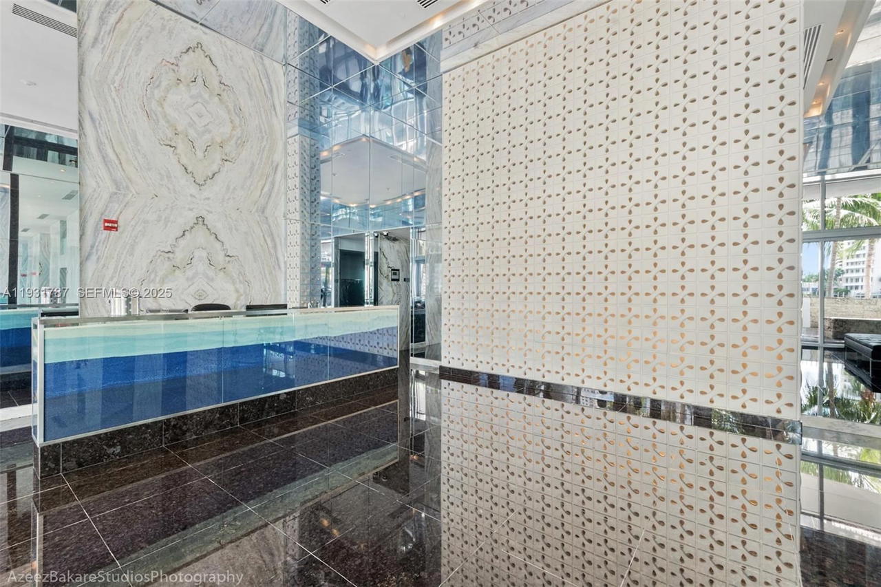 Real estate property located at 335 Biscayne Blvd #2710, Miami-dade, One Miami East Condo, Miami, FL