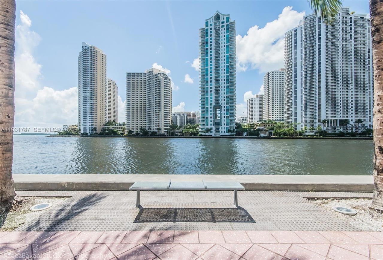 Real estate property located at 335 Biscayne Blvd #2710, Miami-dade, One Miami East Condo, Miami, FL