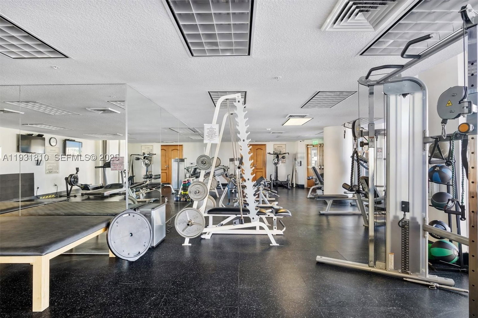 Real estate property located at 100 Birch Rd #1504E, Broward, Jackson Tower Las Olas Co, Fort Lauderdale, FL