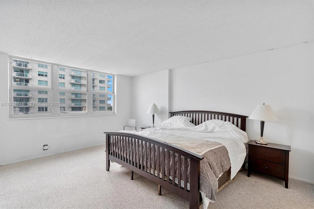 Real estate property located at 9511 Collins Ave #606, Miami-dade, 9500 Oceans Condo, Surfside, FL