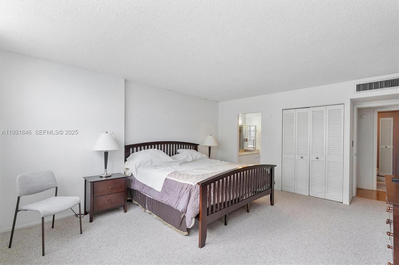 Real estate property located at 9511 Collins Ave #606, Miami-dade, 9500 Oceans Condo, Surfside, FL