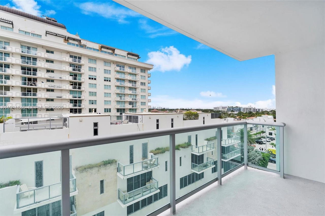 Real estate property located at 9511 Collins Ave #606, Miami-dade, 9500 Oceans Condo, Surfside, FL