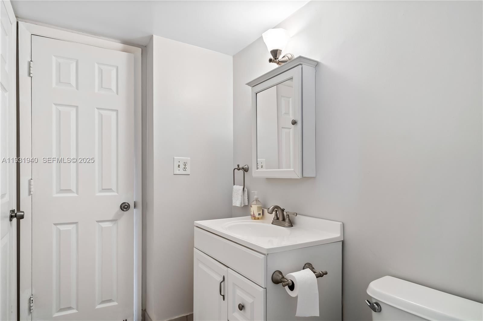 Real estate property located at 1849 Ocean Dr #803, Broward, Plaza Towers South Condo, Hallandale Beach, FL