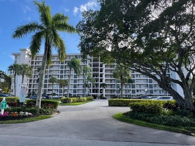 Real estate property located at 3100 Palm Aire Dr #102, Broward, No 9 Palm-aire Country Cl, Pompano Beach, FL