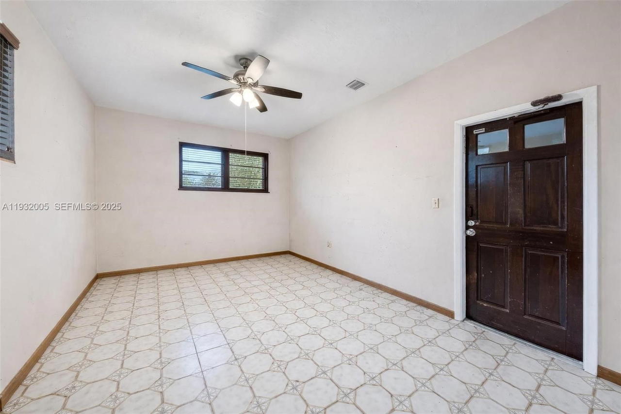 Real estate property located at 8230 117th Ter, Miami-dade, Kendalwood Estates, Miami, FL