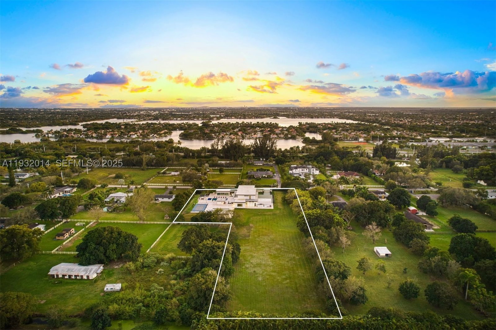 Real estate property located at 17841 70th Pl, Broward, Chambers Sub Sw1/4, Southwest Ranches, FL