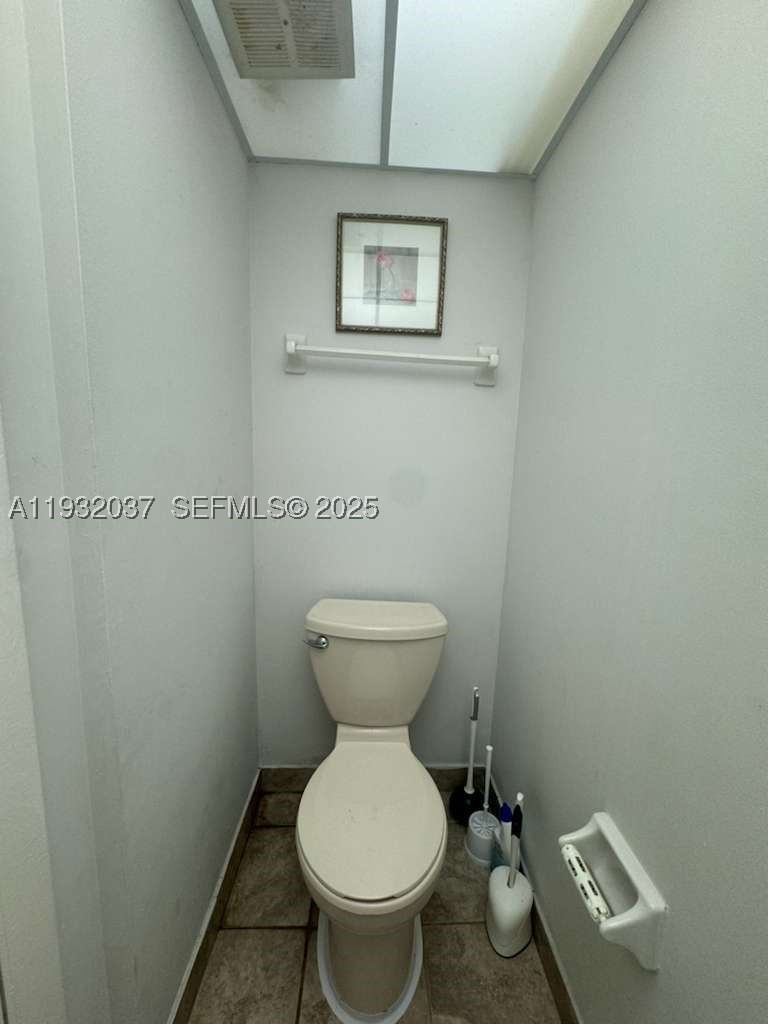 Real estate property located at 3670 Inverrary Dr #3S, Broward, International Village At, Lauderhill, FL