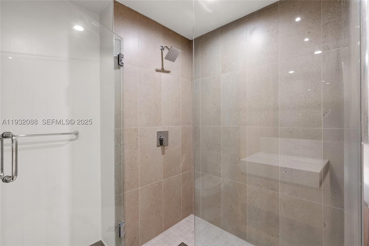 Real estate property located at 11 6th St #2005, Miami-dade, The Crosby, Miami, FL