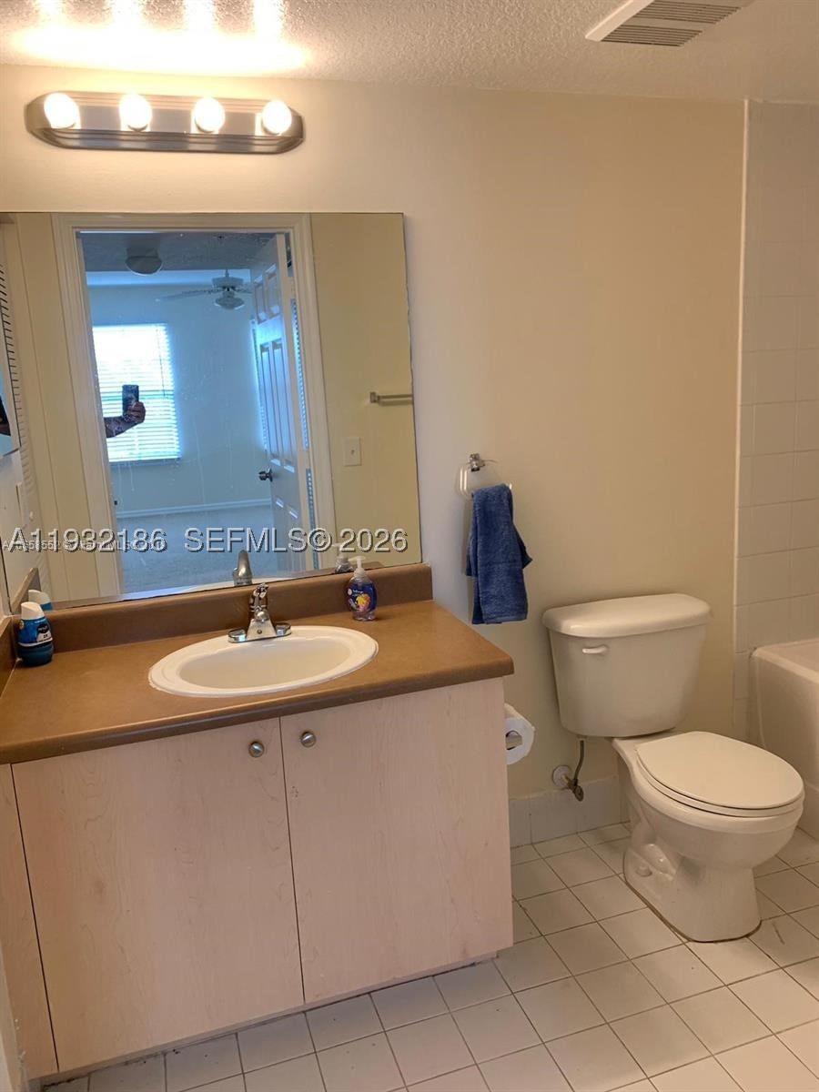 Real estate property located at 4041 San Marino Blvd #308, Palm Beach, Emerald Isle At Laguna La, West Palm Beach, FL