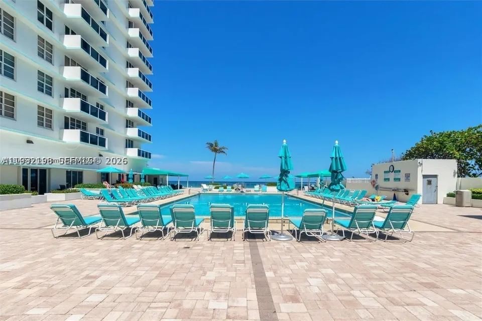 Real estate property located at 3725 Ocean Dr #508 (AVAILABLE), Broward, Sea Air Towers Condo, Hollywood, FL