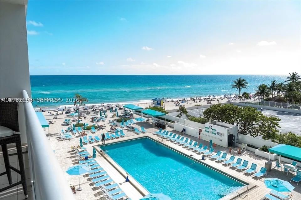 Real estate property located at 3725 Ocean Dr #508 (AVAILABLE), Broward, Sea Air Towers Condo, Hollywood, FL
