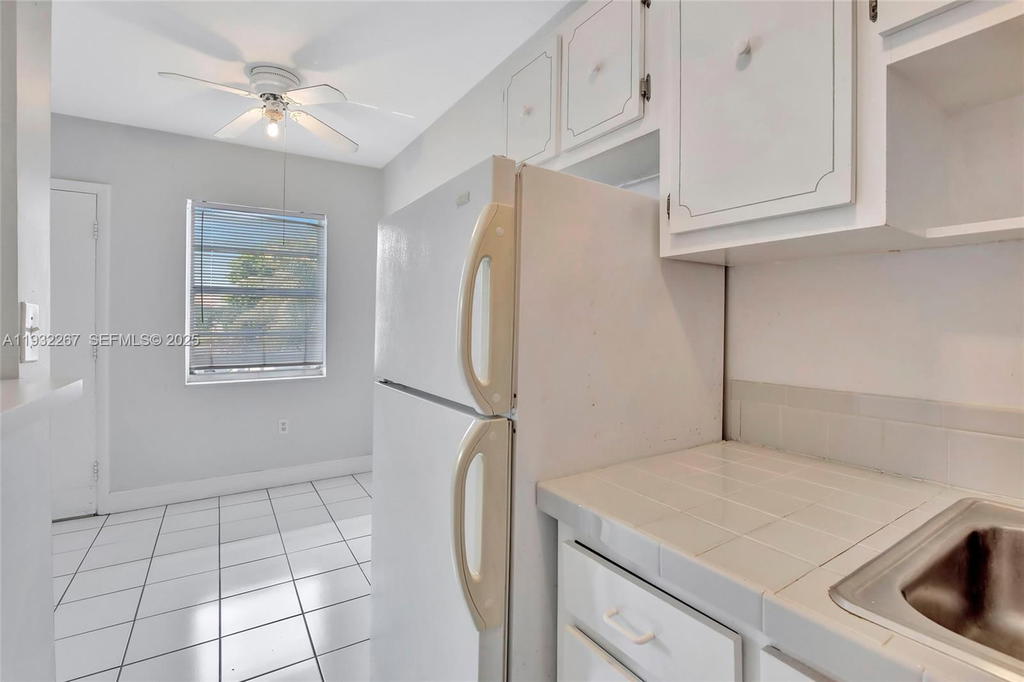Real estate property located at 1860 Venice Park Dr #204, Miami-dade, Hidden Waters Condo, North Miami, FL