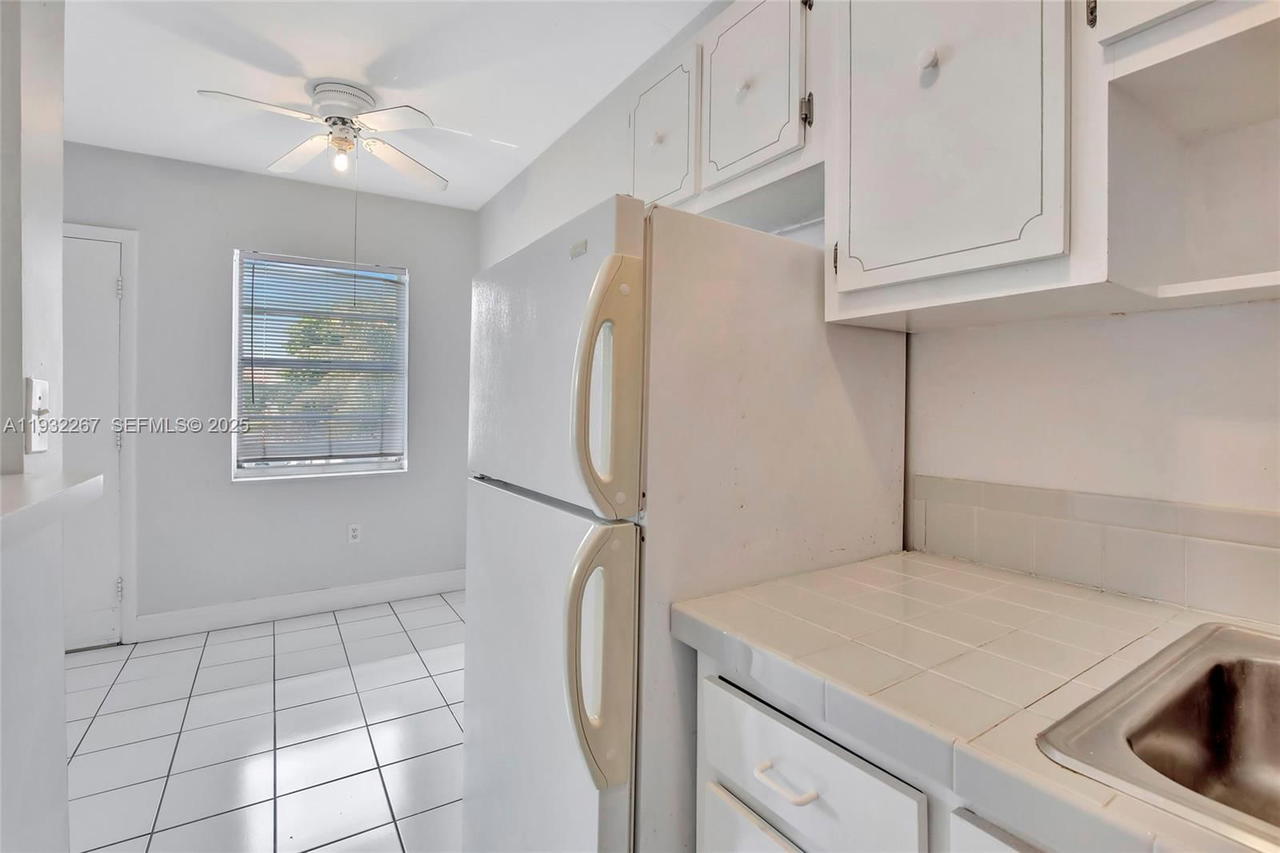 Real estate property located at 1860 Venice Park Dr #204, Miami-dade, Hidden Waters Condo, North Miami, FL