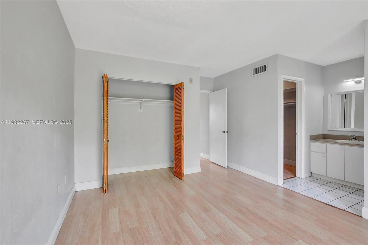 Real estate property located at 1860 Venice Park Dr #204, Miami-dade, Hidden Waters Condo, North Miami, FL