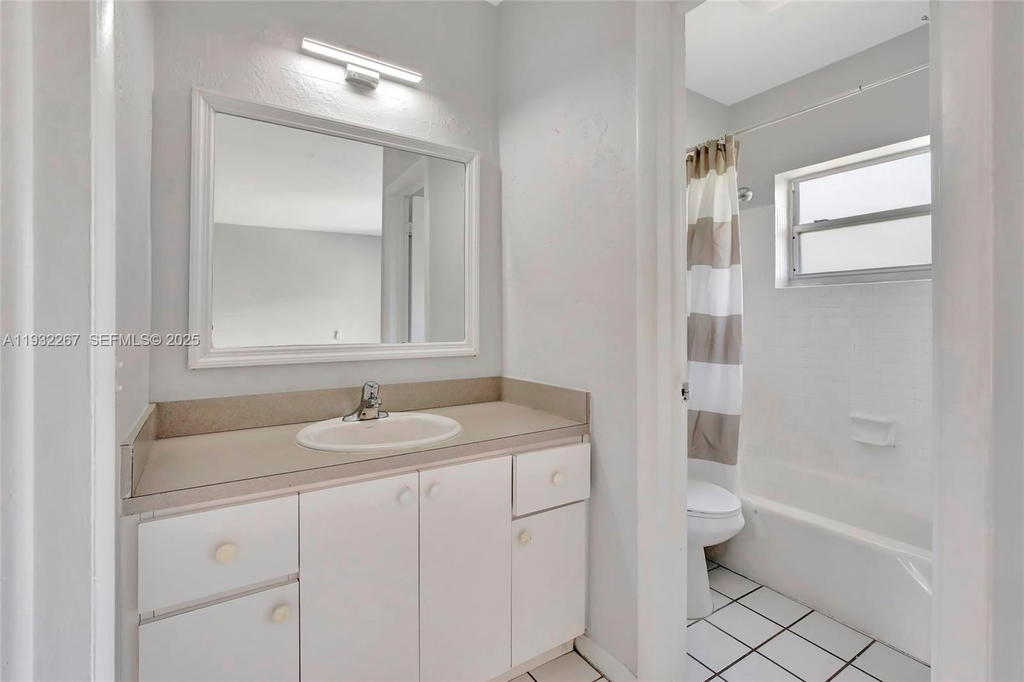 Real estate property located at 1860 Venice Park Dr #204, Miami-dade, Hidden Waters Condo, North Miami, FL