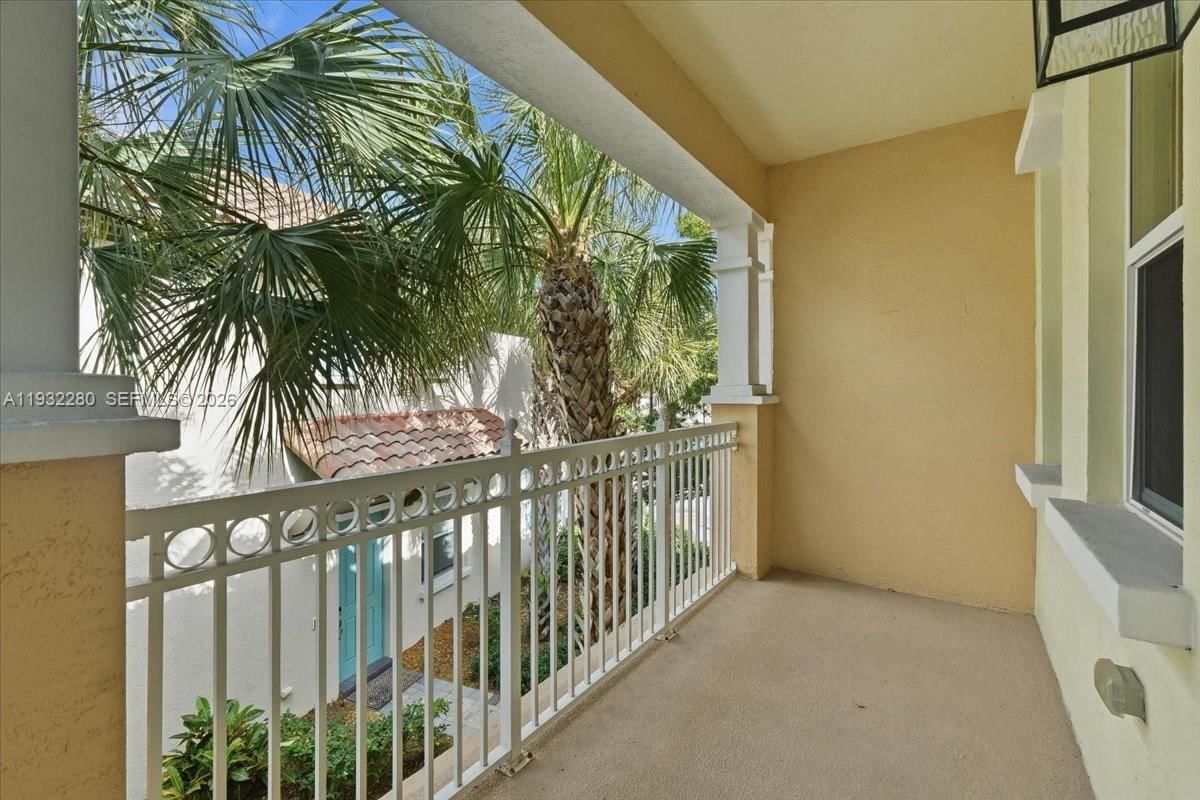 Real estate property located at 4126 Cascada Cir, Broward, Monterra Plat, Cooper City, FL