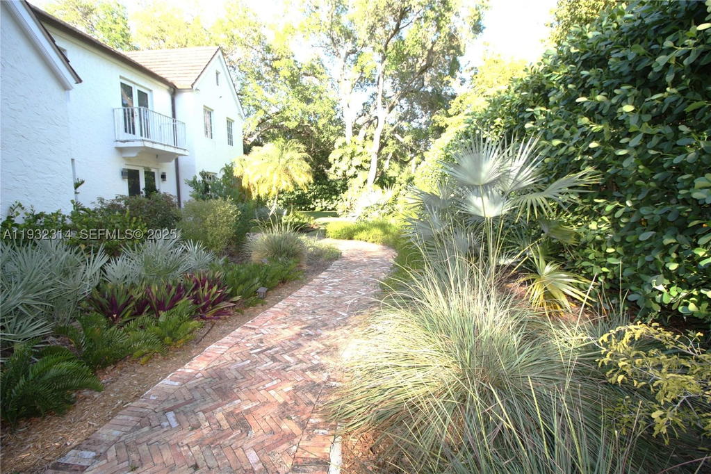 Real estate property located at 6750 Granada Blvd, Miami-dade, C Gables Riviera Sec 12, Coral Gables, FL