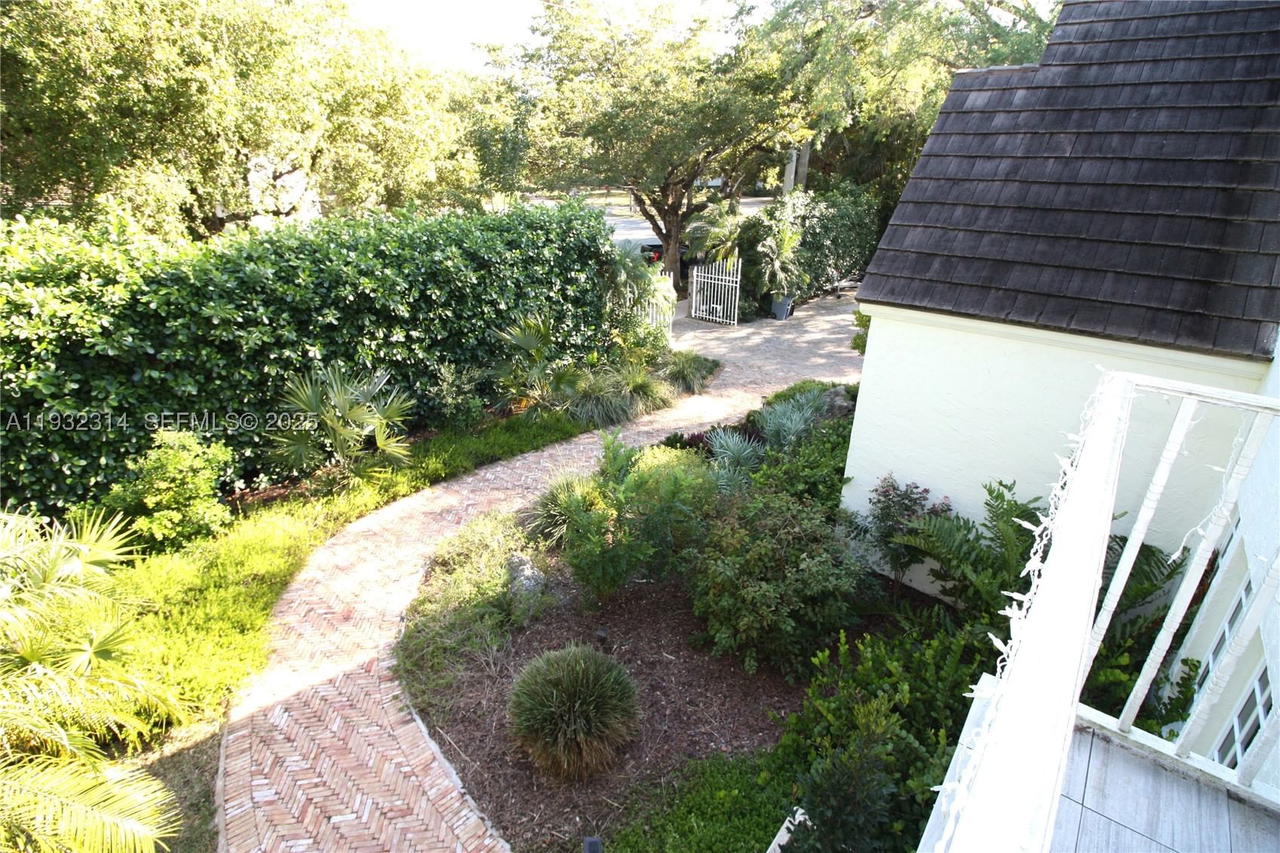Real estate property located at 6750 Granada Blvd, Miami-dade, C Gables Riviera Sec 12, Coral Gables, FL