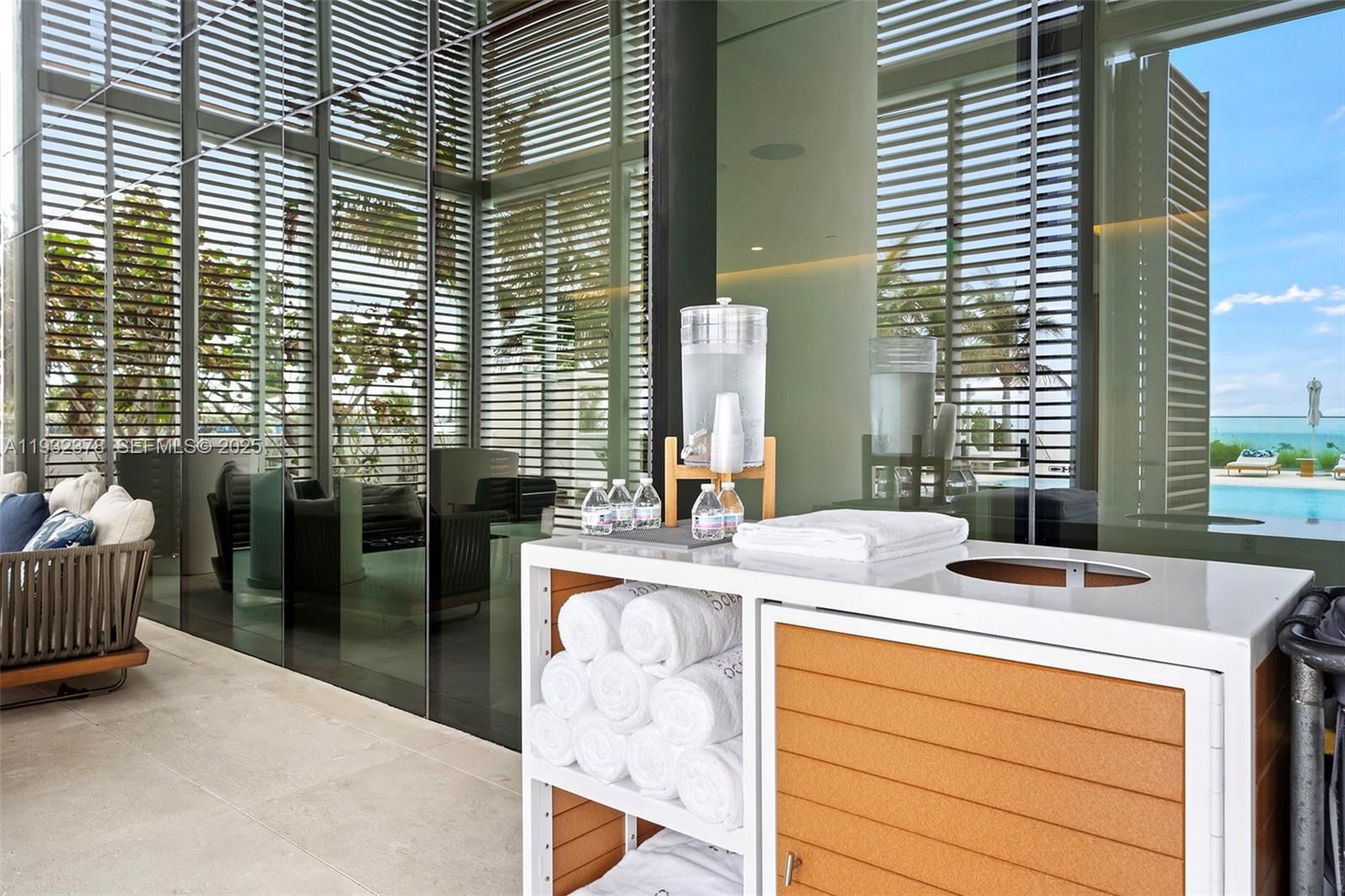 Real estate property located at 2000 Ocean Dr #18B, Broward, 2000 Ocean Condo, Hallandale Beach, FL