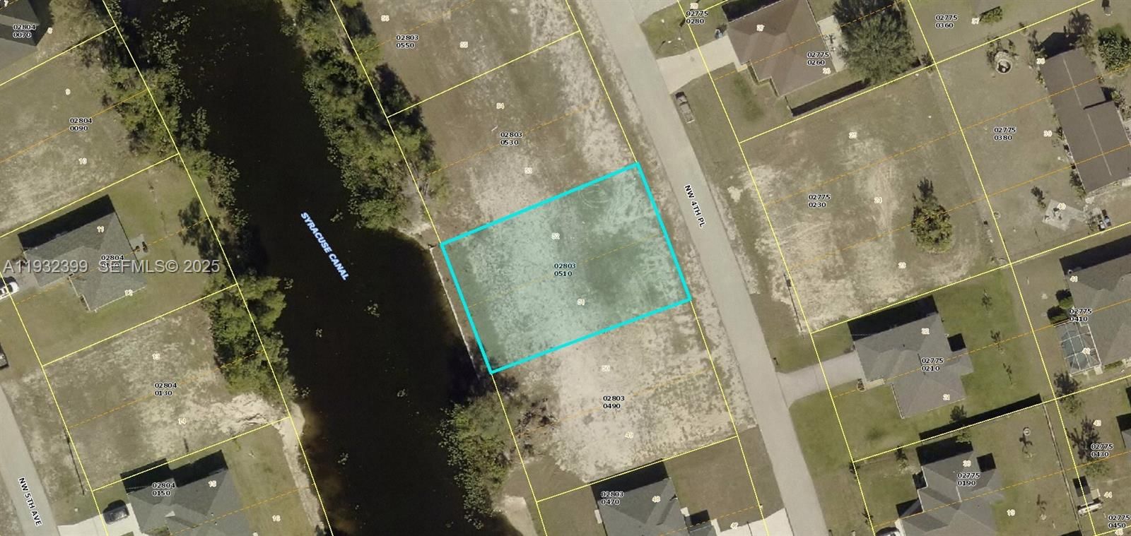 Real estate property located at 3208 4th Pl, Lee, Cape Coral, Cape Coral, FL