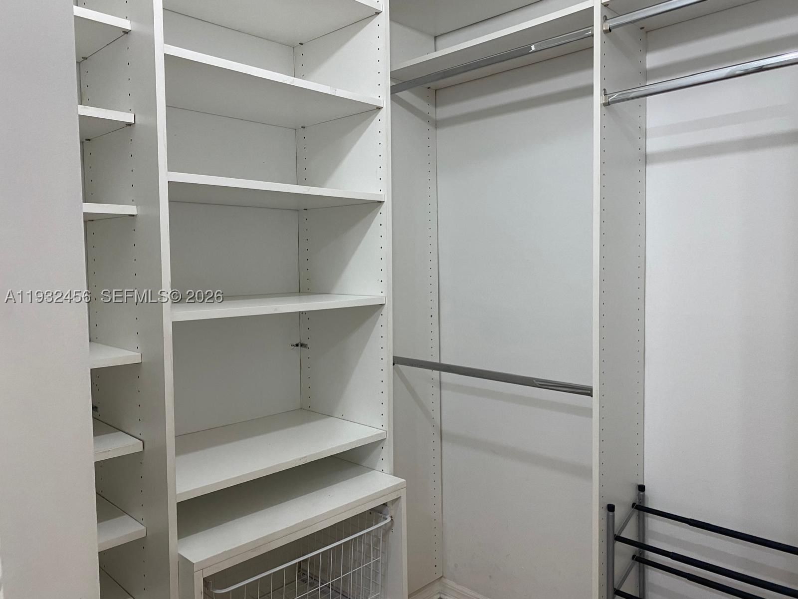 Real estate property located at 1384 Veracruz Ln #4-7, Broward, Sectors 3 & 4 Boundary Pl, Weston, FL
