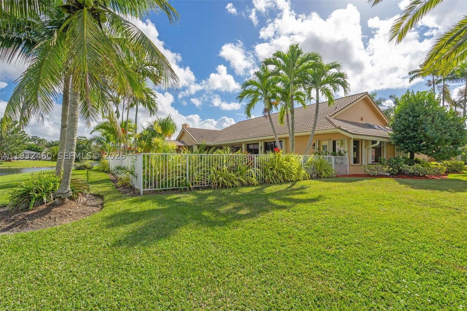 Real estate property located at 7840 86th Ter, Broward, Woodmont Tract 62, Tamarac, FL