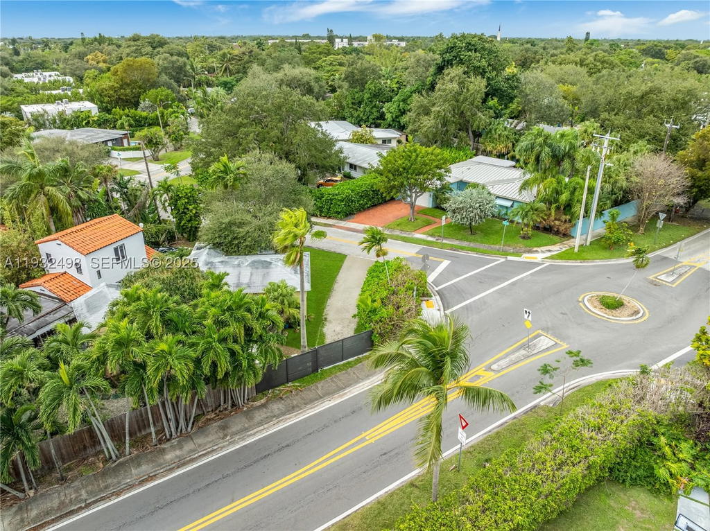 Real estate property located at 8634 10th Ave, Miami-dade, Milledge Heights, Miami, FL