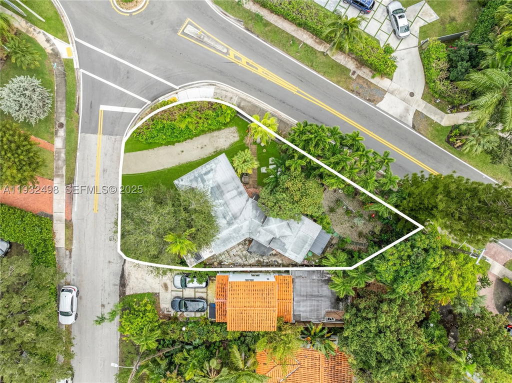 Real estate property located at 8634 10th Ave, Miami-dade, Milledge Heights, Miami, FL