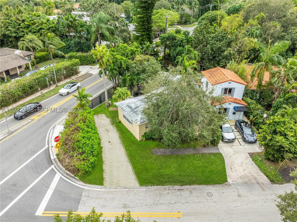 Real estate property located at 8634 10th Ave, Miami-dade, Milledge Heights, Miami, FL