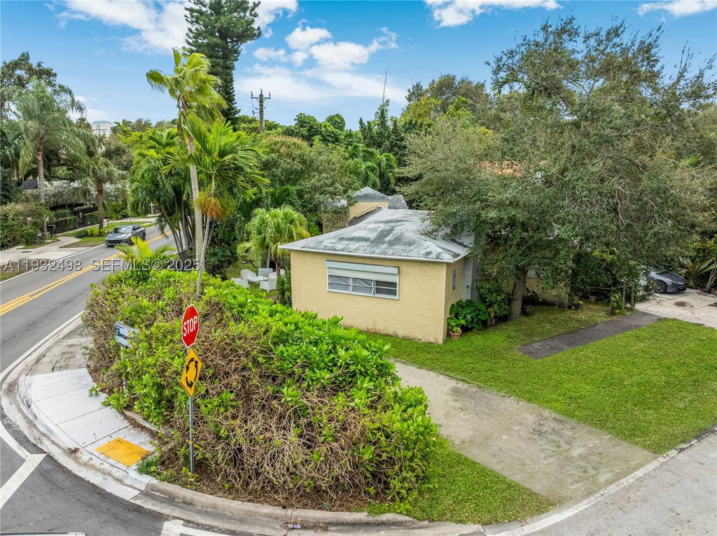 Real estate property located at 8634 10th Ave, Miami-dade, Milledge Heights, Miami, FL