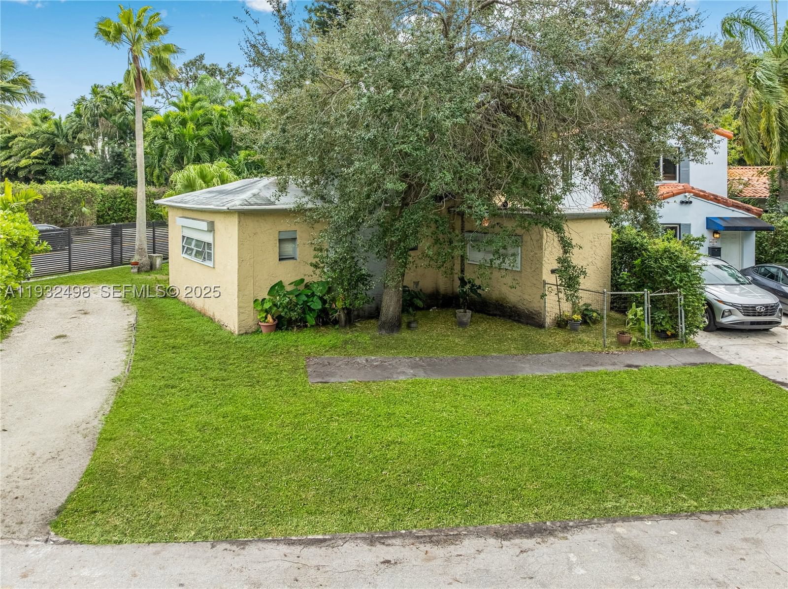 Real estate property located at 8634 10th Ave, Miami-dade, Milledge Heights, Miami, FL