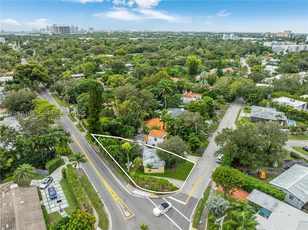 Real estate property located at 8634 10th Ave, Miami-dade, Milledge Heights, Miami, FL