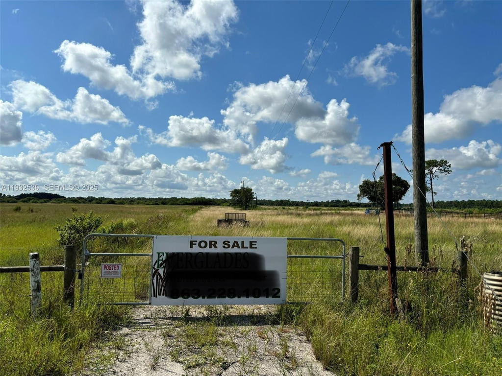 Real estate property located at 2516 Christopher Lane, Hendry, Other Geographic Area (out Of Area Only), Clewiston, FL