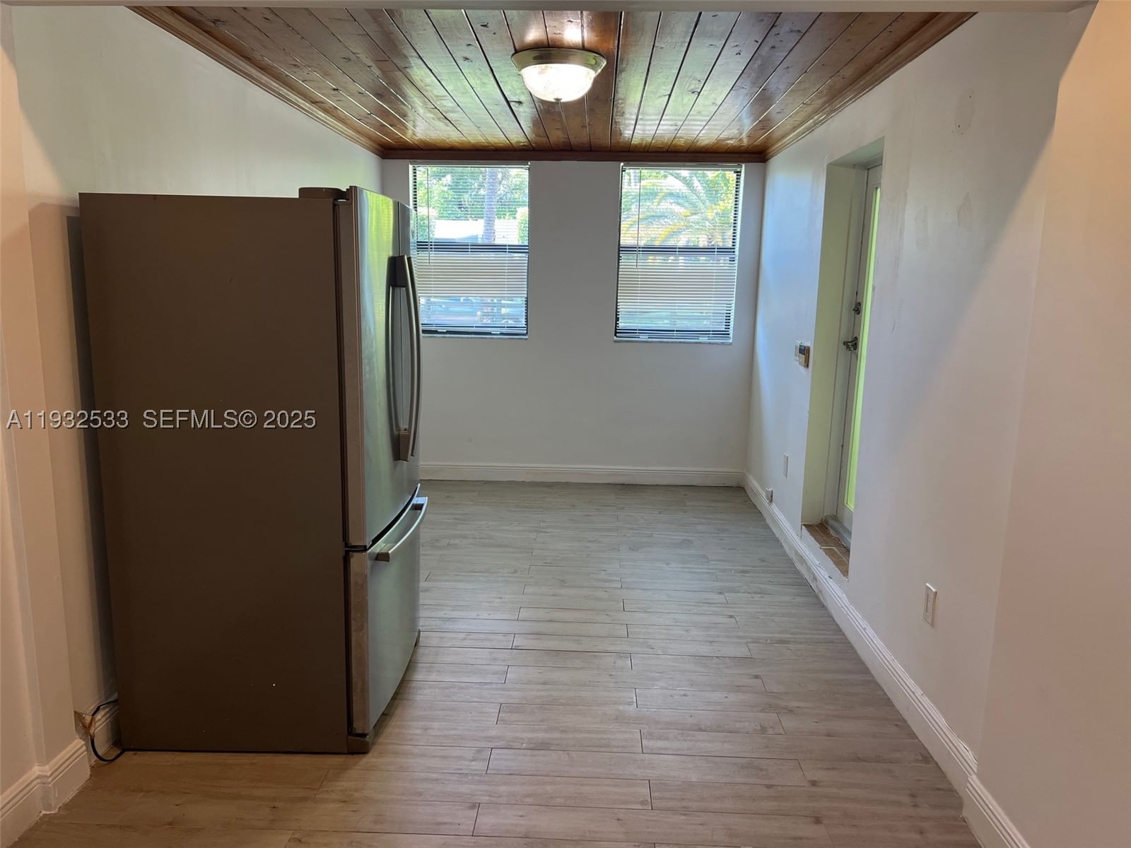 Real estate property located at 4575 Post Ave, Miami-dade, Surprise Lake, Miami Beach, FL
