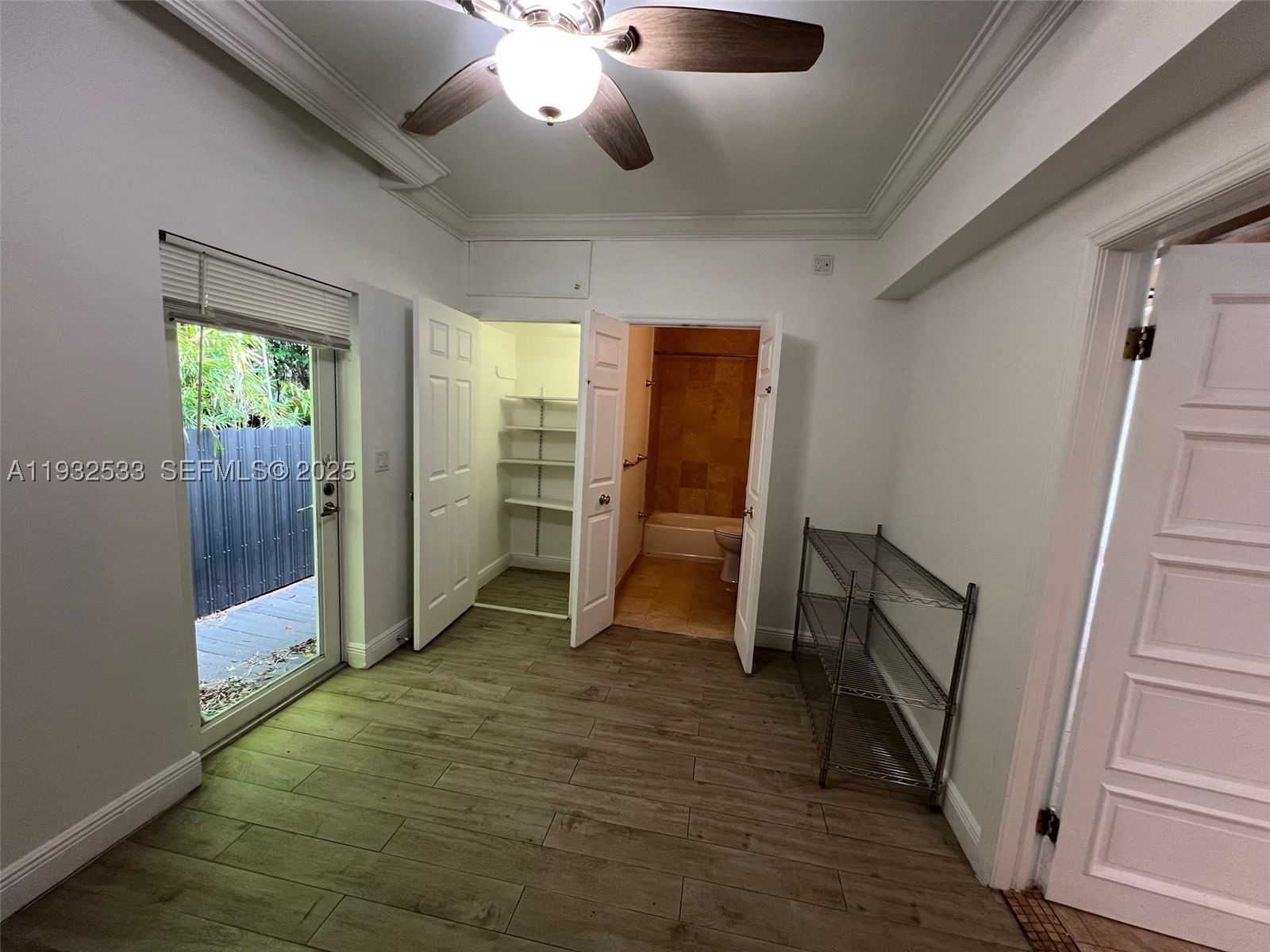 Real estate property located at 4575 Post Ave, Miami-dade, Surprise Lake, Miami Beach, FL