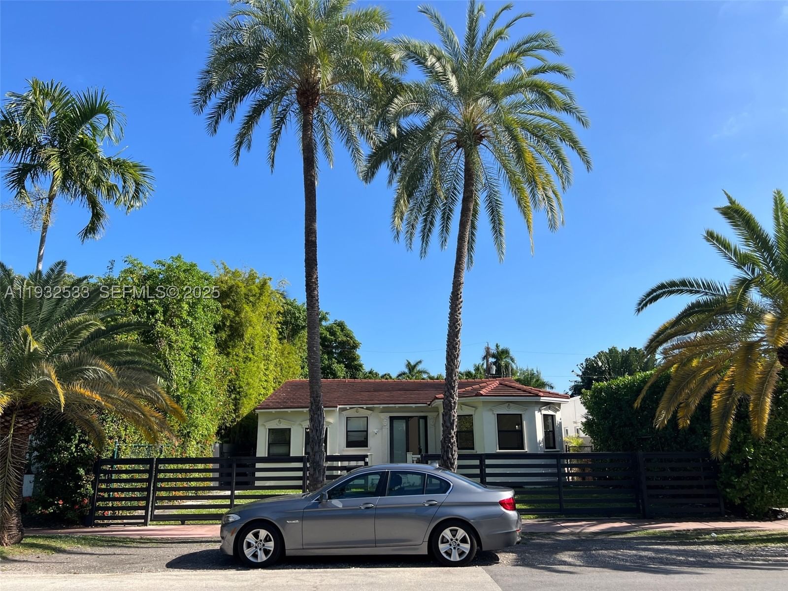 Real estate property located at 4575 Post Ave, Miami-dade, Surprise Lake, Miami Beach, FL