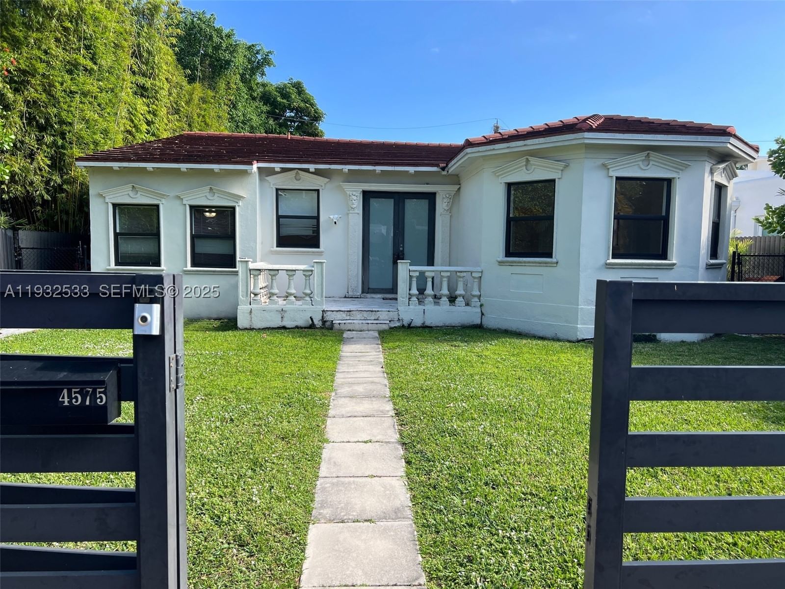 Real estate property located at 4575 Post Ave, Miami-dade, Surprise Lake, Miami Beach, FL