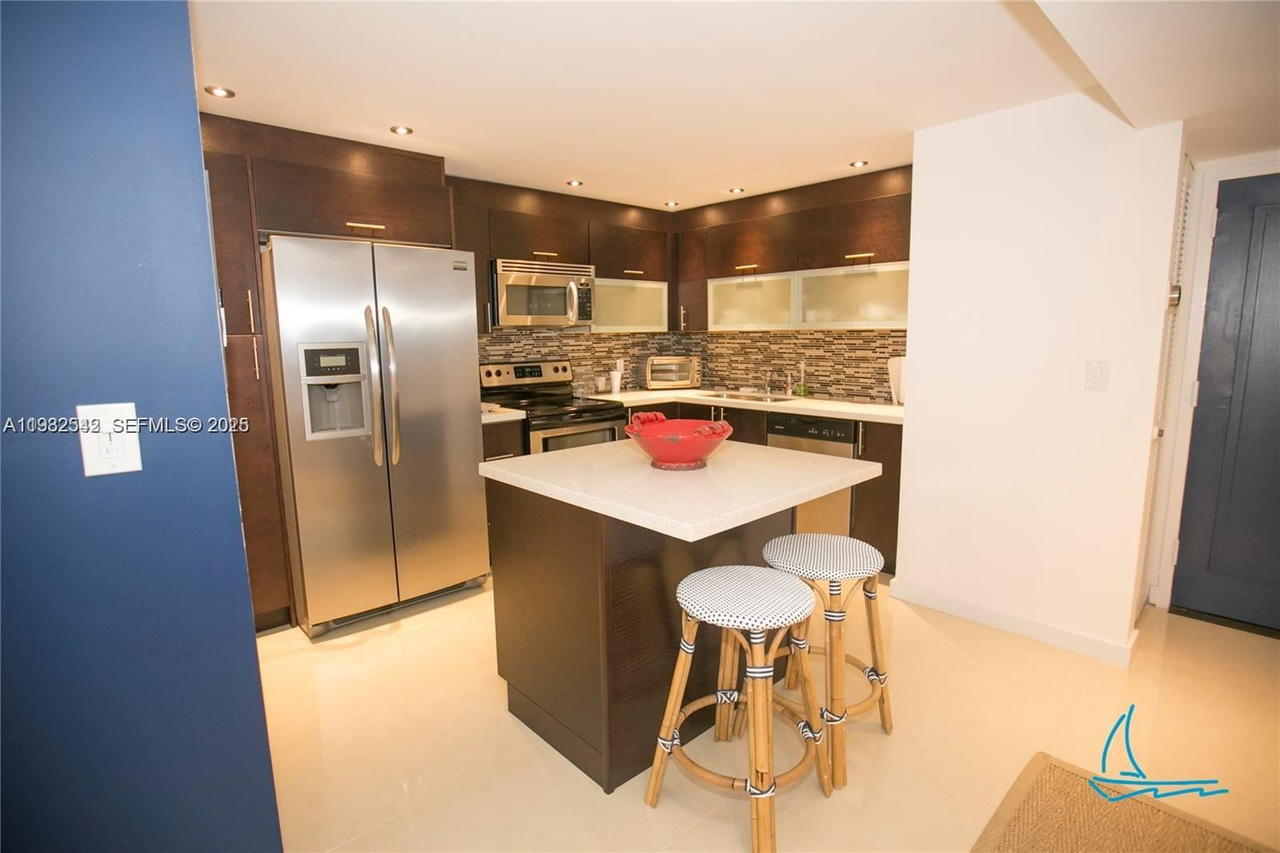 Real estate property located at 8877 Collins Ave #805, Miami-dade, Champlain Towers North Co, Surfside, FL