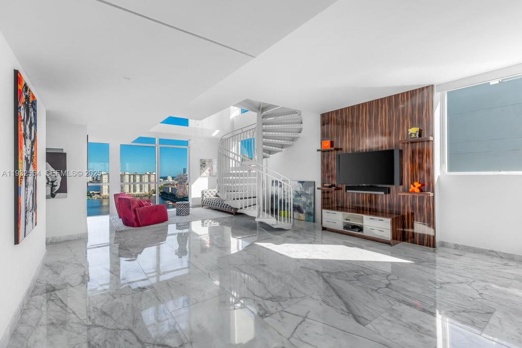 Real estate property located at 400 Sunny Isles Blvd #2008, Miami-dade, 400 Sunny Isles Condo Wes, Sunny Isles Beach, FL