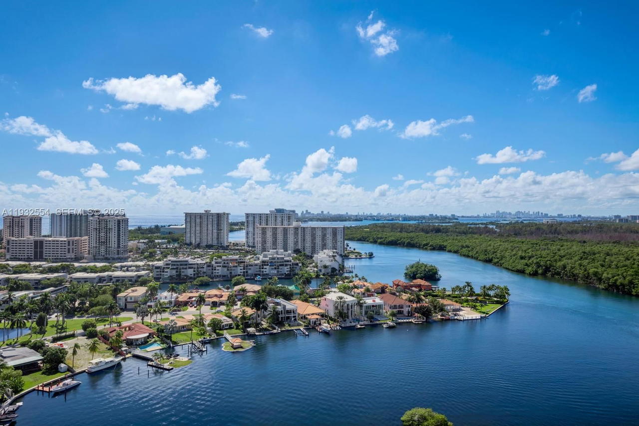 Real estate property located at 400 Sunny Isles Blvd #2008, Miami-dade, 400 Sunny Isles Condo Wes, Sunny Isles Beach, FL