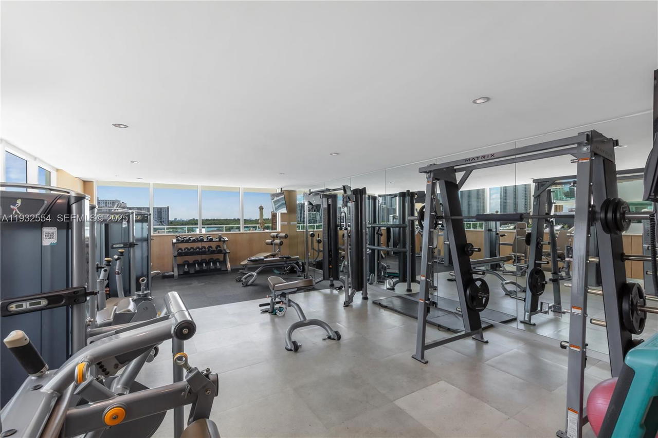 Real estate property located at 400 Sunny Isles Blvd #2008, Miami-dade, 400 Sunny Isles Condo Wes, Sunny Isles Beach, FL