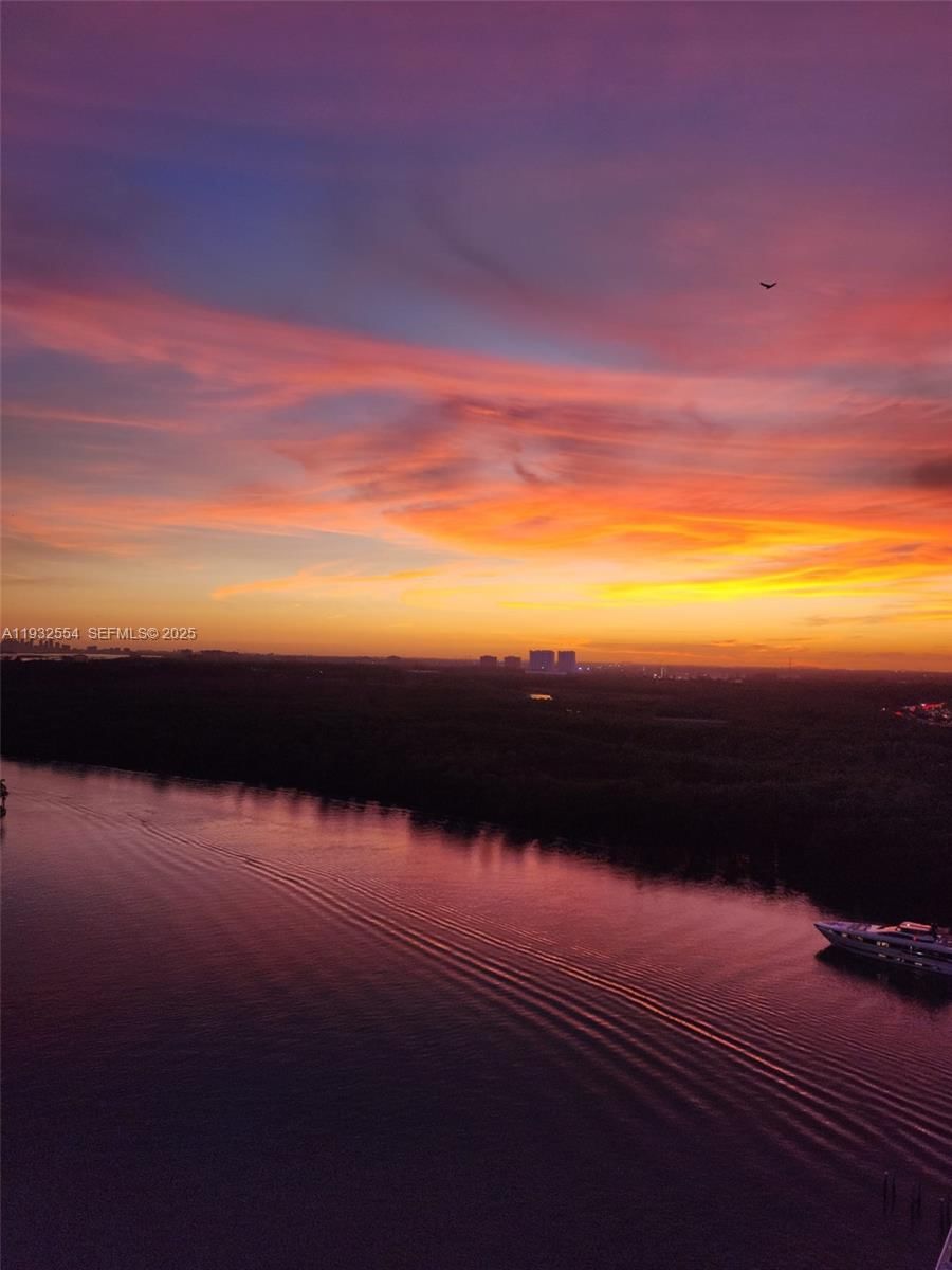 Real estate property located at 400 Sunny Isles Blvd #2008, Miami-dade, 400 Sunny Isles Condo Wes, Sunny Isles Beach, FL