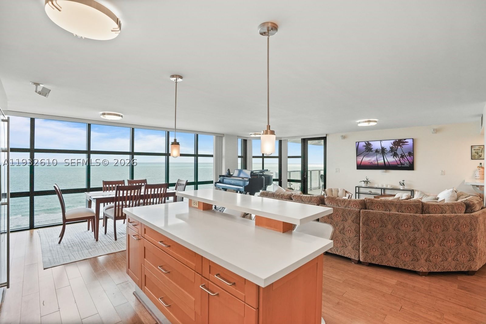 Real estate property located at 6423 Collins Ave #1005, Miami-dade, Mar Del Plata Condo, Miami Beach, FL