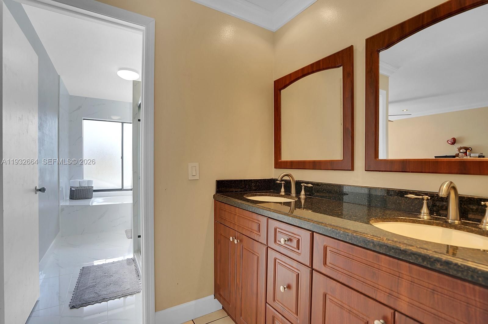 Real estate property located at 10290 145th Pl, Miami-dade, Sugarwood Ii Sec 1, Miami, FL