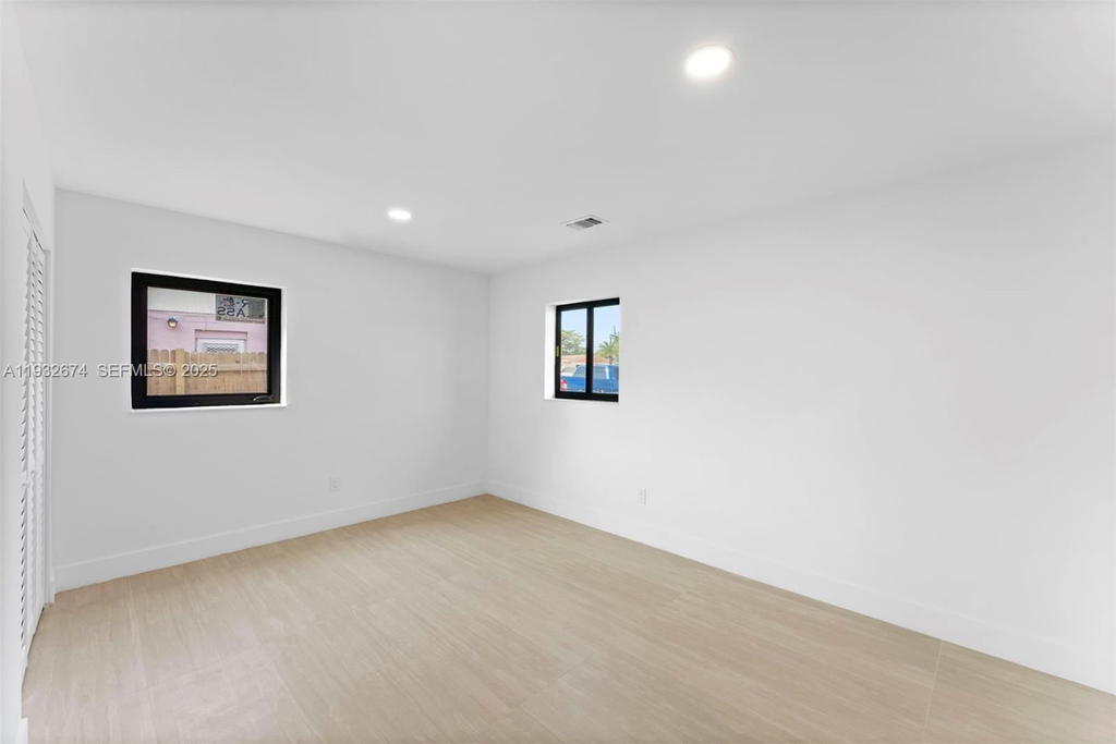 Real estate property located at 17211 43rd Ave, Miami-dade, Carol City 1 St Addn, Miami Gardens, FL