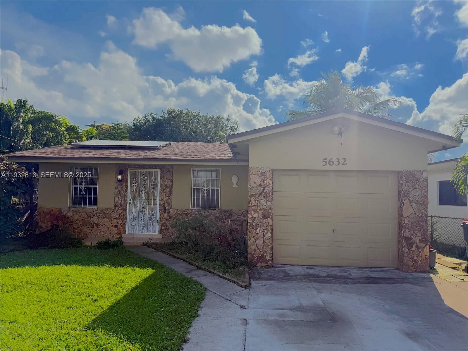 Real estate property located at 5632 19th St, Broward, West Carver Ranches Add N, West Park, FL