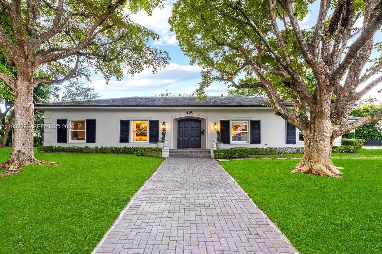 Real estate property located at 680 Buttonwood Ln, Miami-dade, Bay Point, Miami, FL