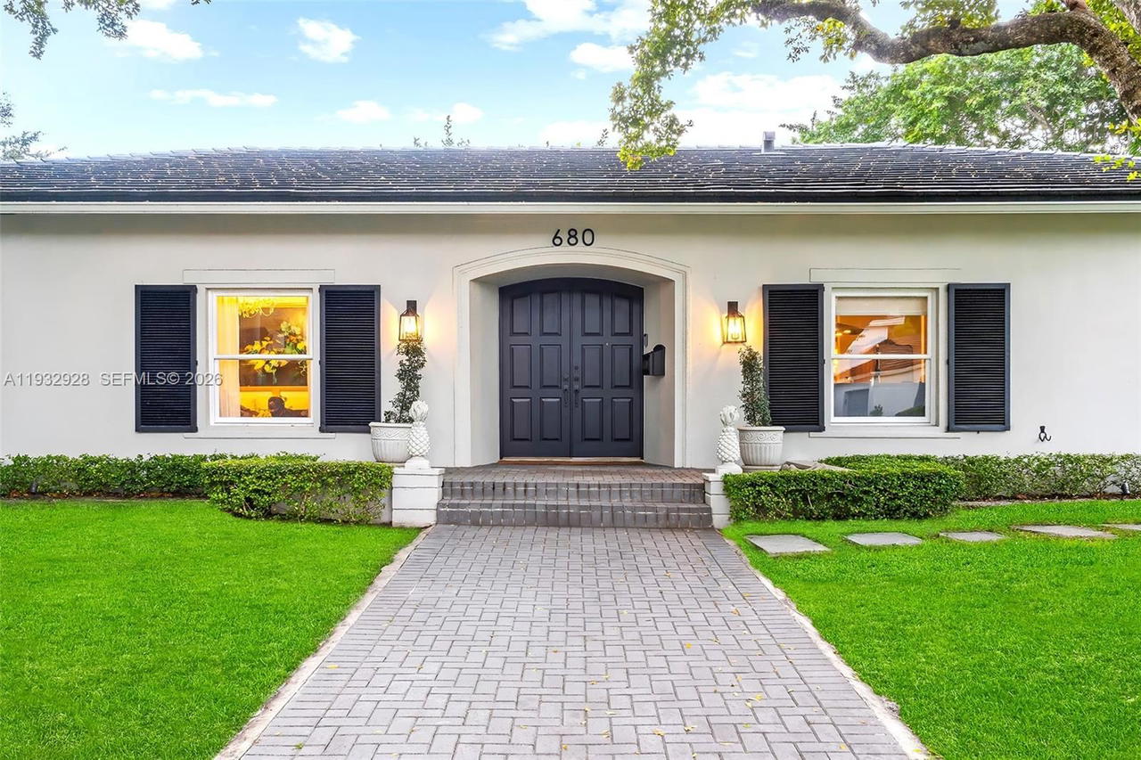 Real estate property located at 680 Buttonwood Ln, Miami-dade, Bay Point, Miami, FL