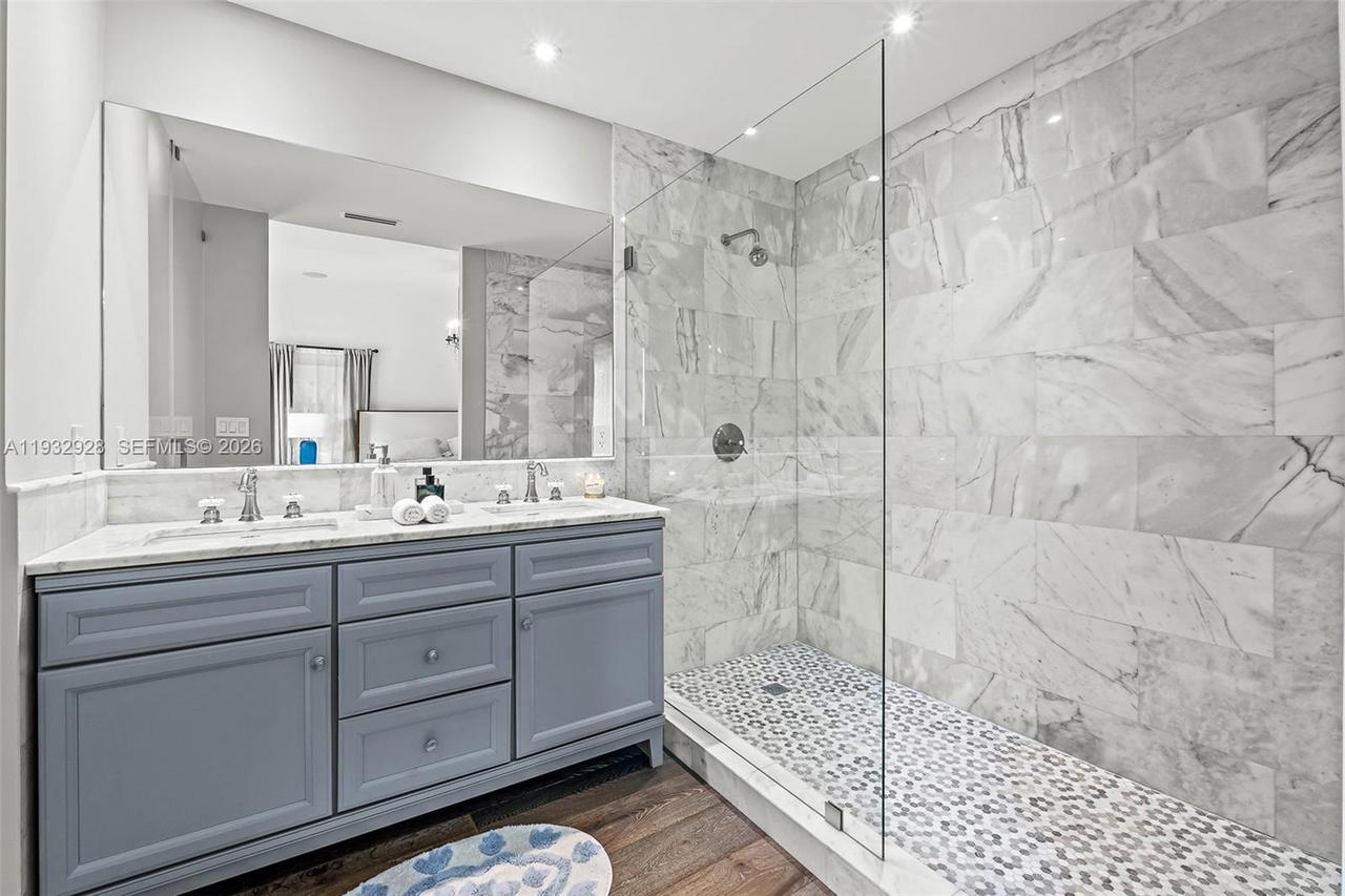 Real estate property located at 680 Buttonwood Ln, Miami-dade, Bay Point, Miami, FL